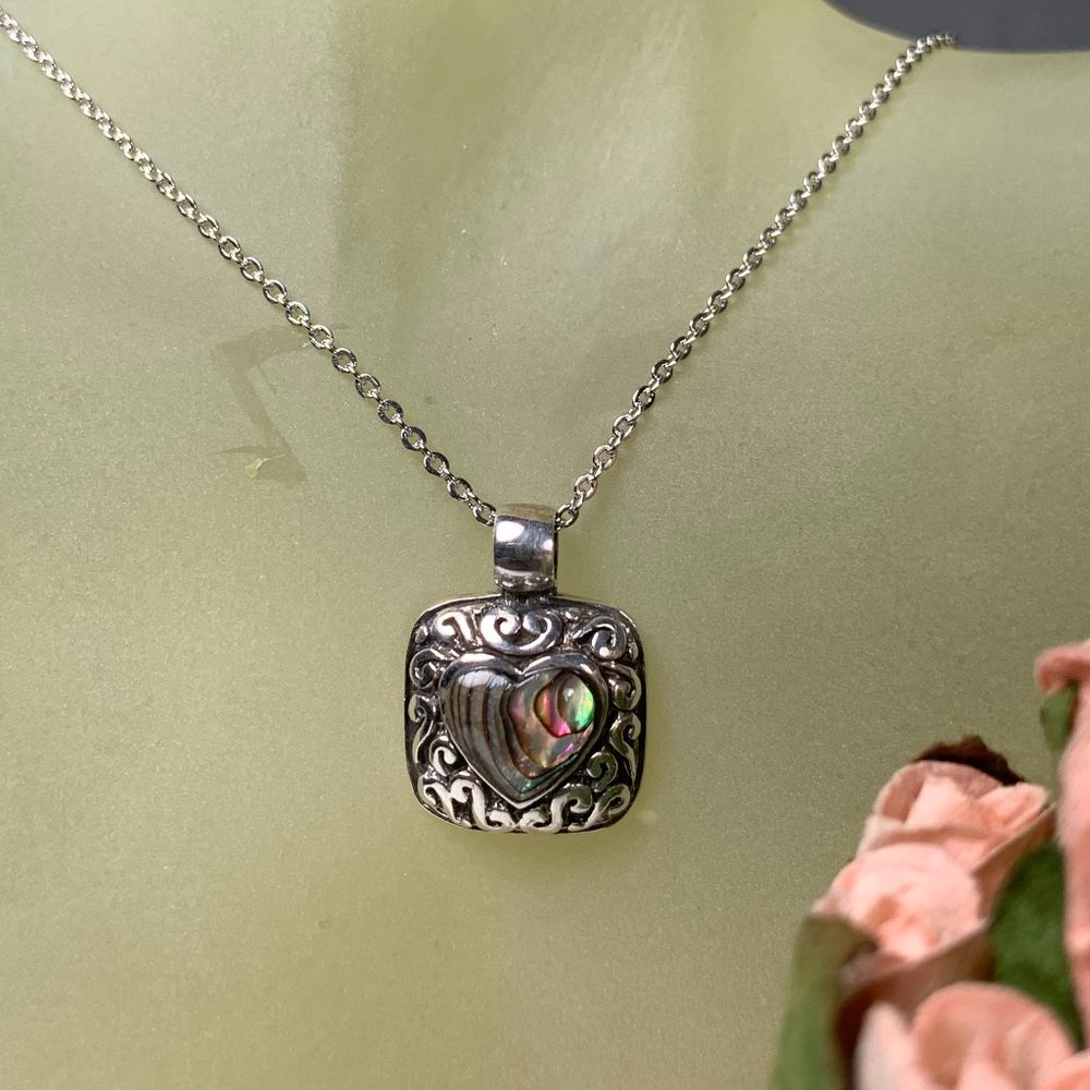 NWOT Silver & Abalone Shell Pendant + Silver Tone Chain